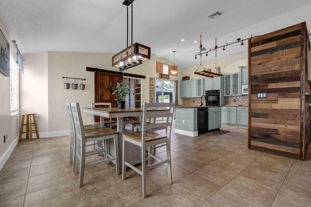 7925 Ambleside Way, Lake Worth, FL 33467 Photo