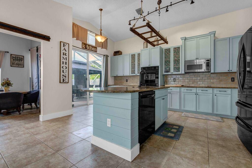7925 Ambleside Way, Lake Worth, FL 33467 Photo