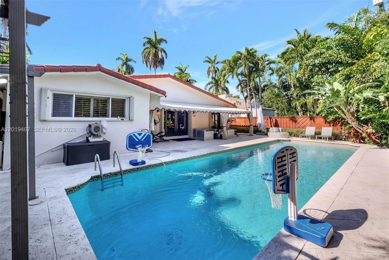 7711 Miami View Dr , North Bay Village, FL 33141 Photo