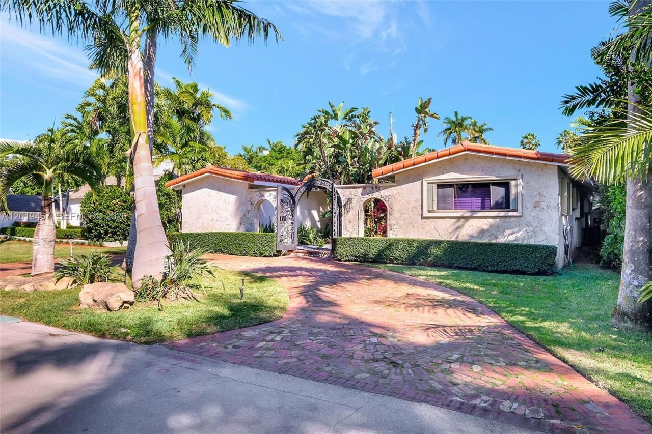 7711 Miami View Dr , North Bay Village, FL 33141 Photo
