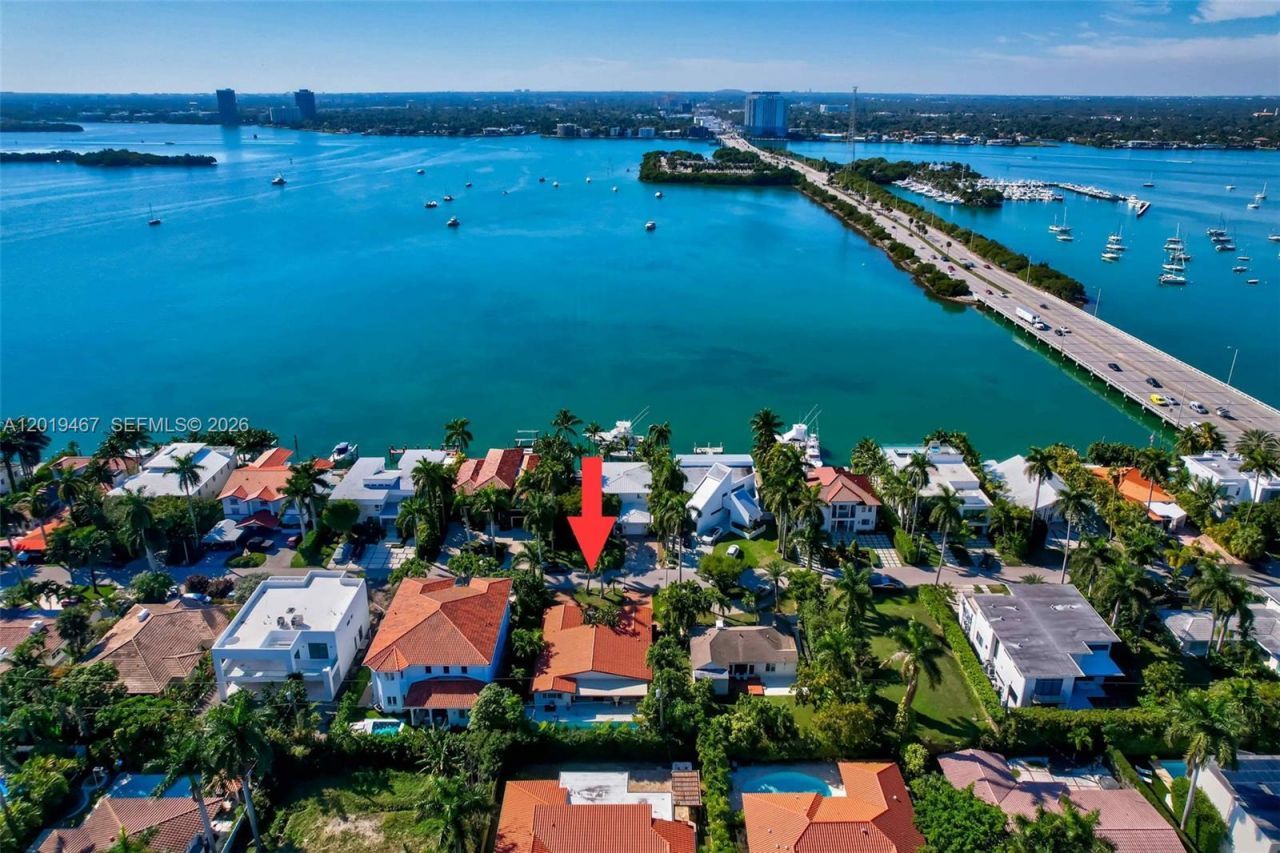 7711 Miami View Dr , North Bay Village, FL 33141 Photo