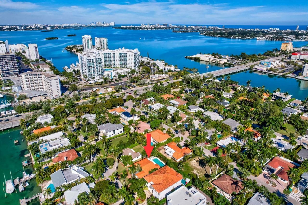 7711 Miami View Dr , North Bay Village, FL 33141 Photo