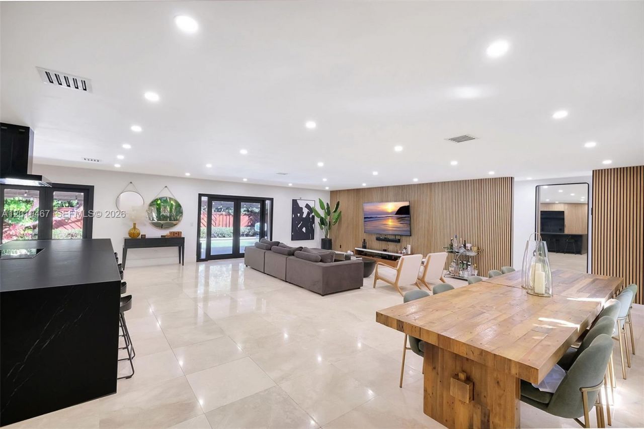 7711 Miami View Dr , North Bay Village, FL 33141 Photo