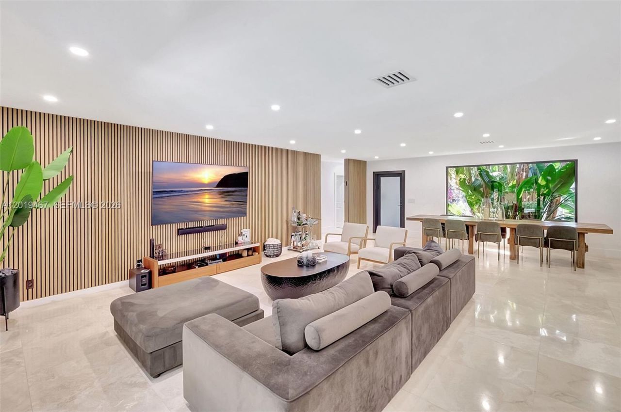 7711 Miami View Dr , North Bay Village, FL 33141 Photo