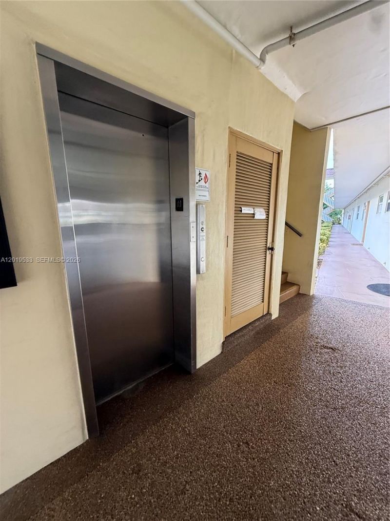 5131 W Oakland Park Blvd, Unit 106, Lauderdale Lakes, FL 33313 Photo