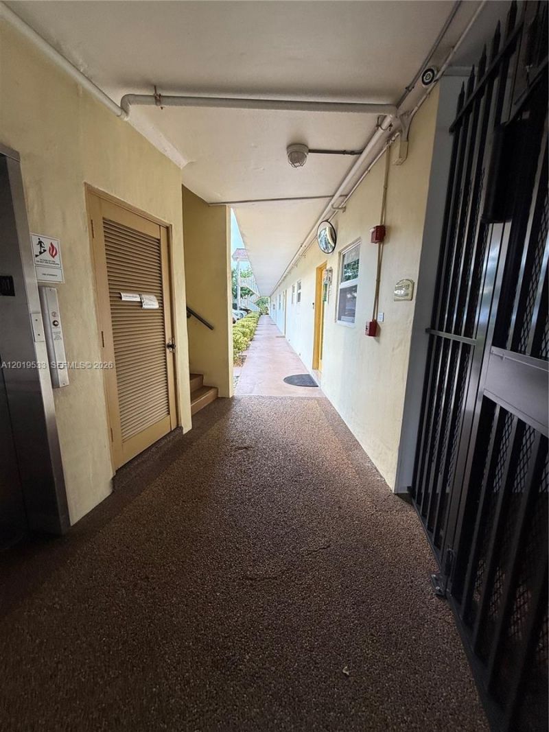 5131 W Oakland Park Blvd, Unit 106, Lauderdale Lakes, FL 33313 Photo
