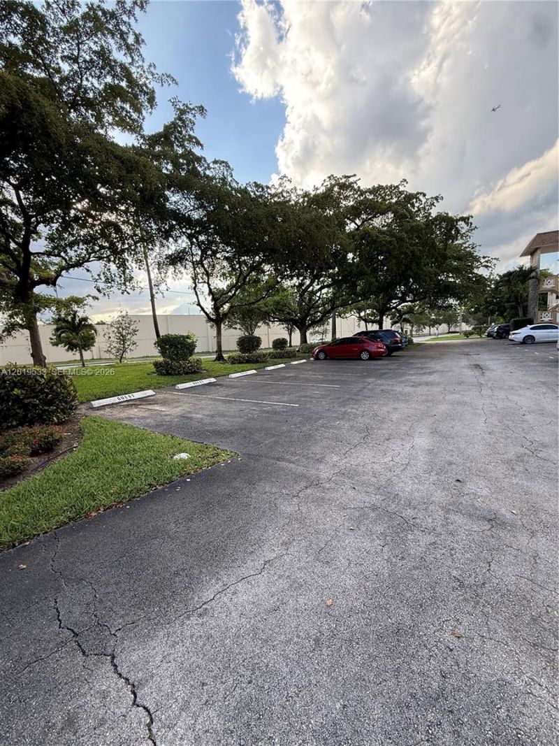 5131 W Oakland Park Blvd, Unit 106, Lauderdale Lakes, FL 33313 Photo