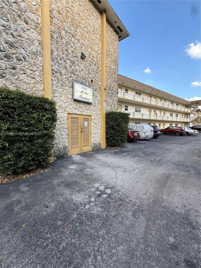 5131 W Oakland Park Blvd, Unit 106, Lauderdale Lakes, FL 33313 Photo