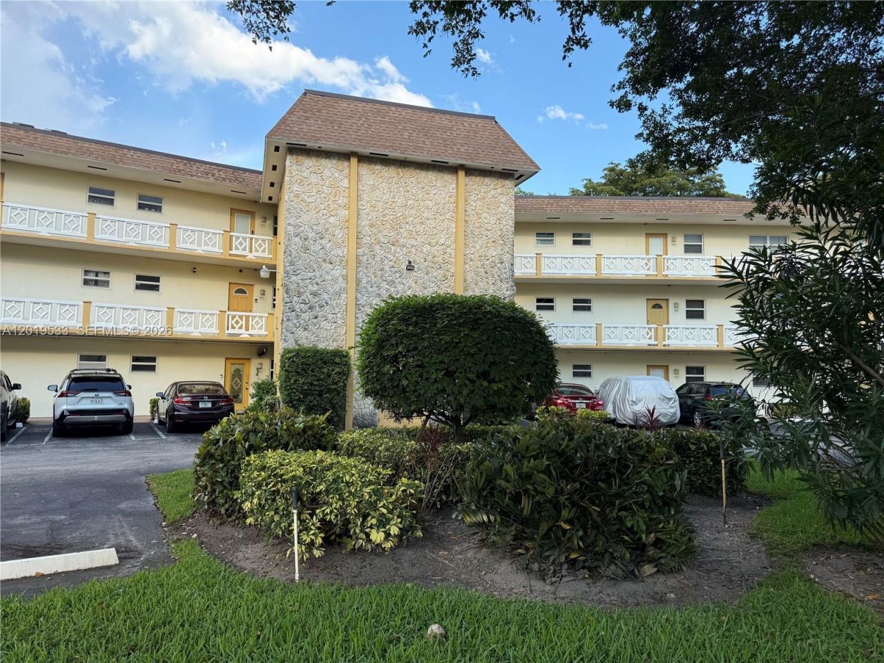 5131 W Oakland Park Blvd, Unit 106, Lauderdale Lakes, FL 33313 Photo