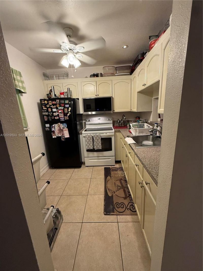 5131 W Oakland Park Blvd, Unit 106, Lauderdale Lakes, FL 33313 Photo