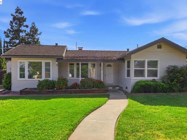 1130 Normandy Dr, Campbell, CA 95008