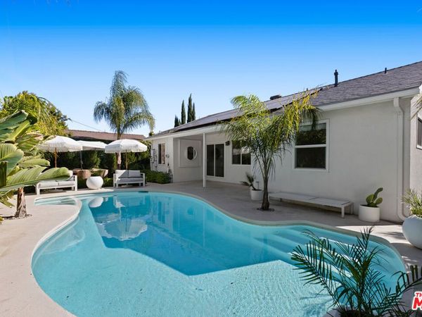 19833 Bassett Street, Winnetka, CA 91306