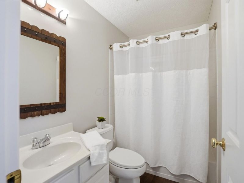 7215 Laver Lane, Westerville, OH 43082 Photo 54