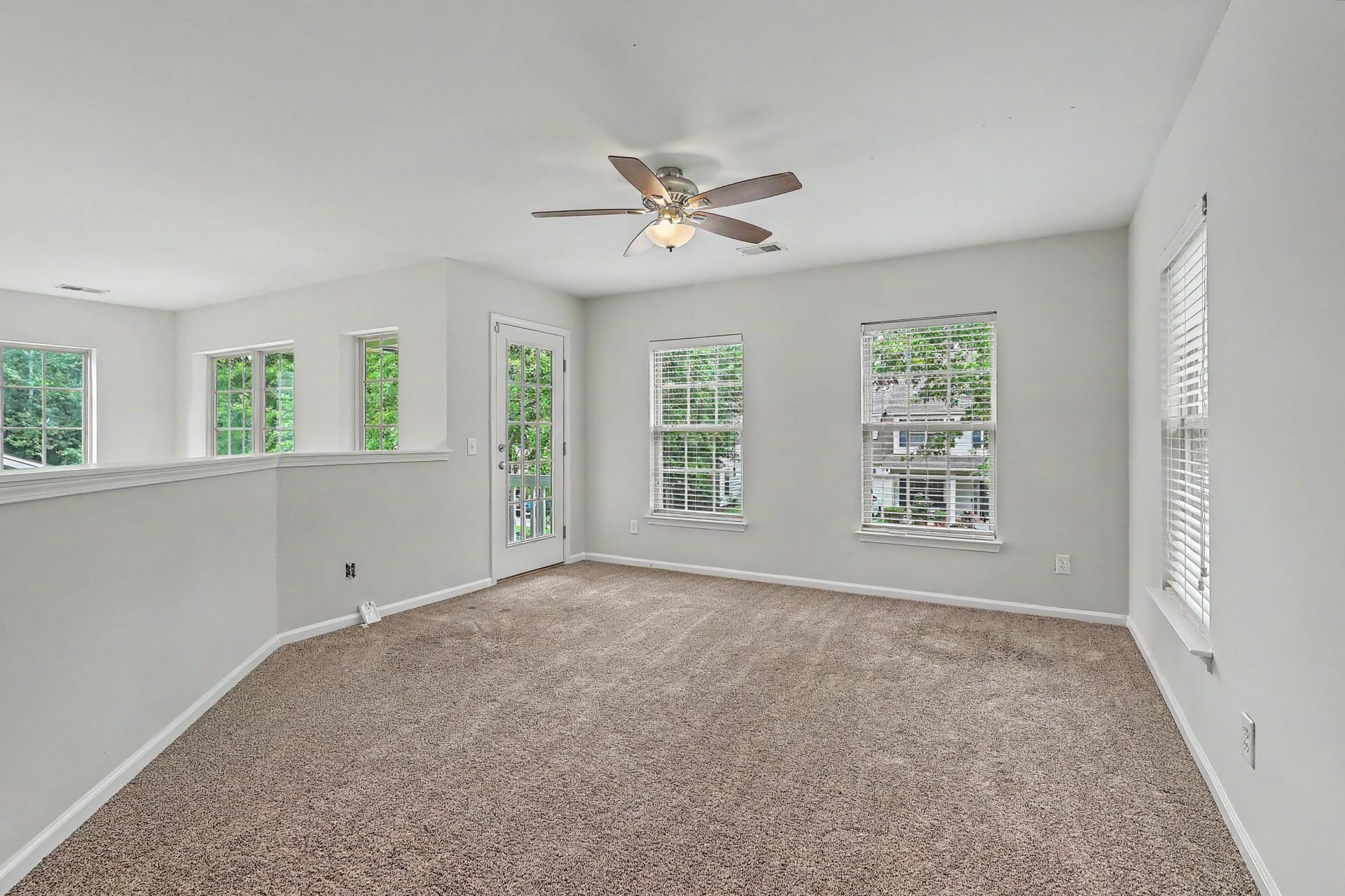 111 Comiskey Park Circle Photo 23