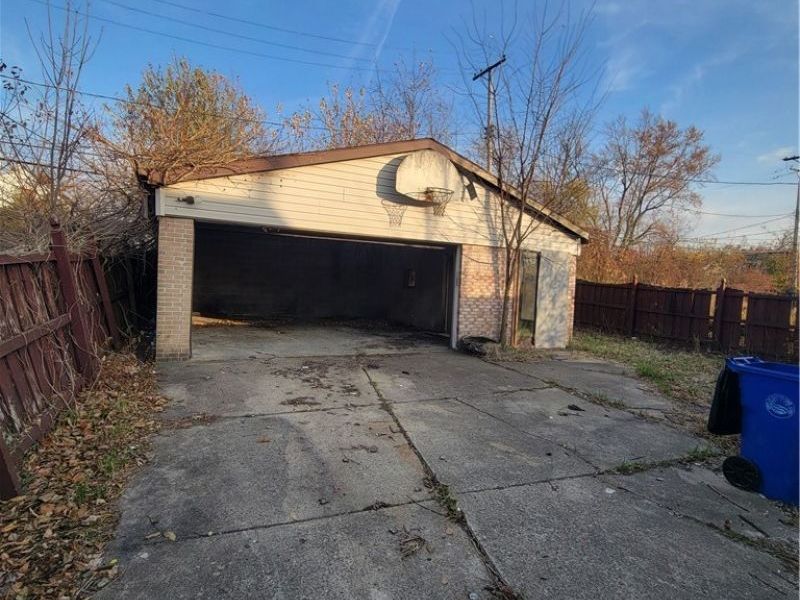 4189 Lee Road, Cleveland, OH 44128 Photo 4
