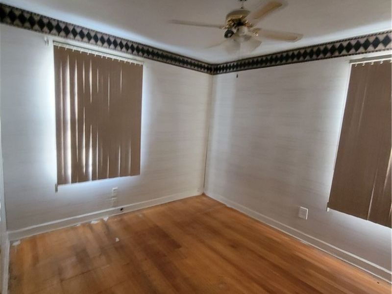 4189 Lee Road, Cleveland, OH 44128 Photo 8
