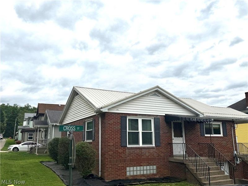 12 Cross Street, Bridgeport, OH 43912 Photo 2