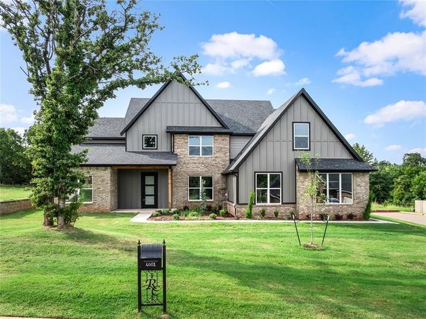 4601 Maple Ridge Drive, Edmond, OK 73034