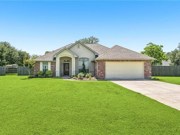 428 GAINESWAY Drive, Madisonville, LA 70447