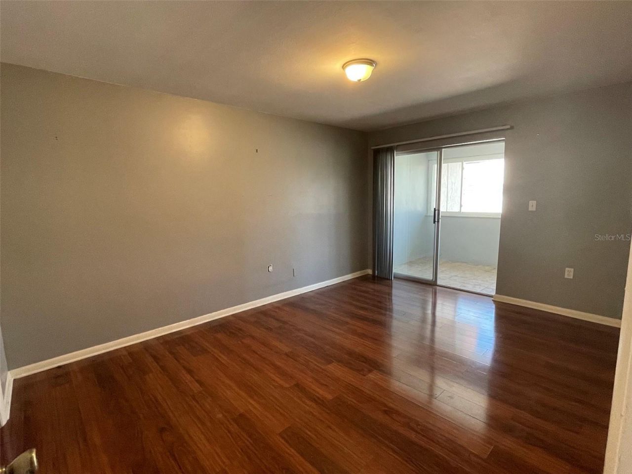 208 NE Monroe Circle N, Unit 307, Saint Petersburg, FL 33702 Photo