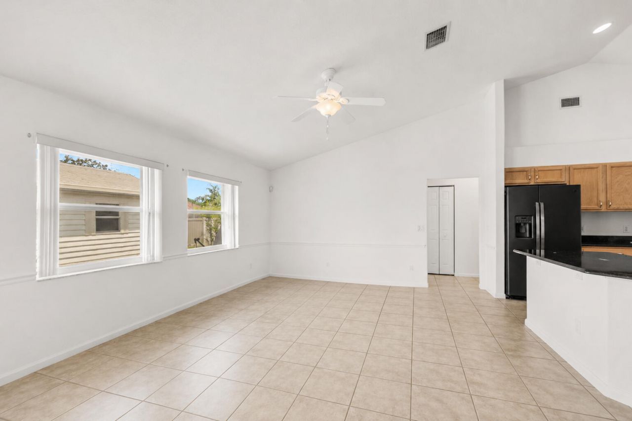 5829 NW Gerald Circle, Port Saint Lucie, FL 34986 Photo