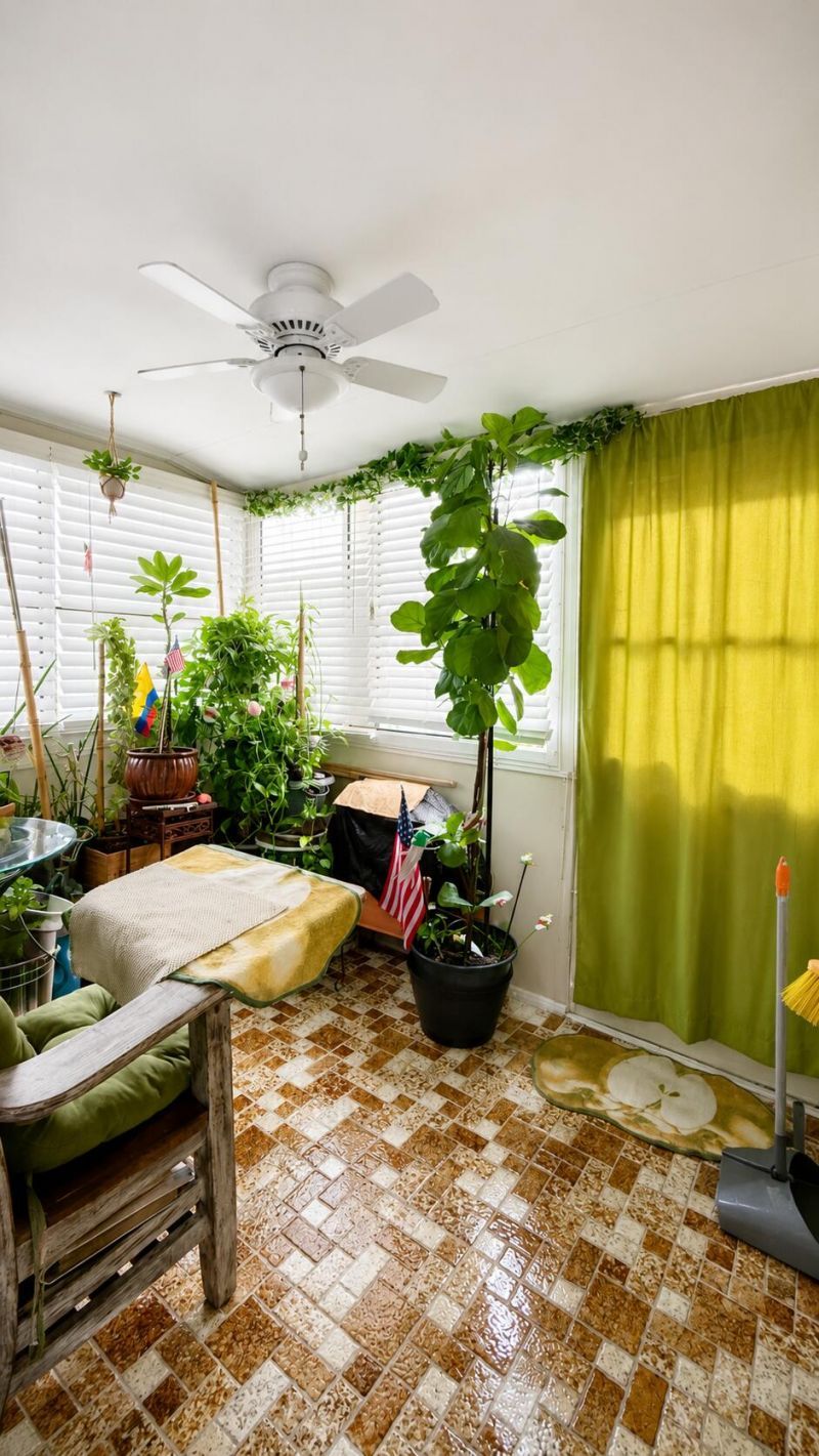 2716 E Emory Dr Drive E, Unit D, West Palm Beach, FL 33415 Photo