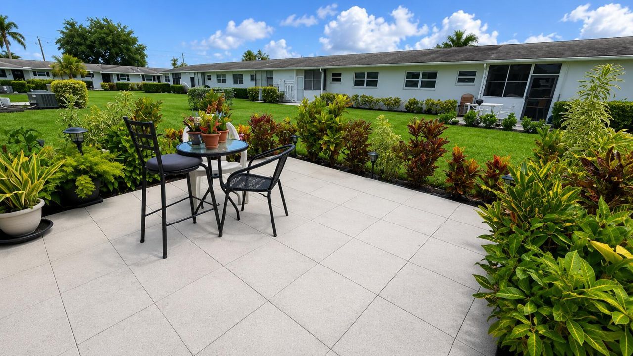 2716 E Emory Dr Drive E, Unit D, West Palm Beach, FL 33415 Photo