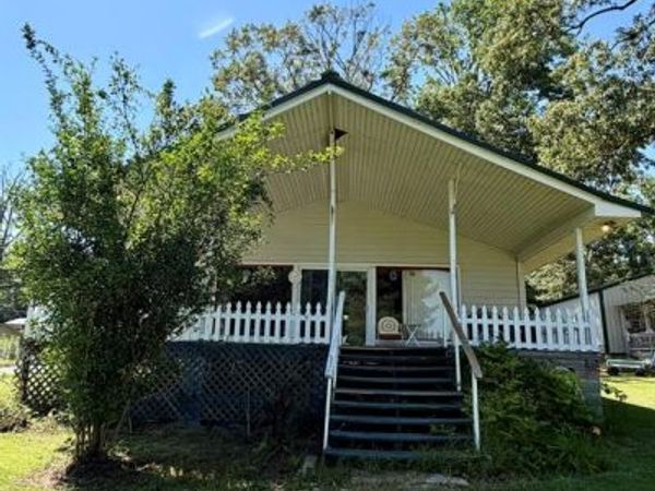 298 Hideaway Drive, Zwolle, LA 71486