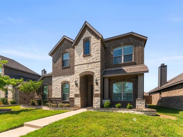 499 Washington Avenue, Waxahachie, TX 75165