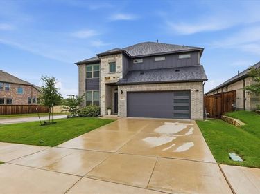 5601 Annie Creek Road, Fort Worth, TX 76126
