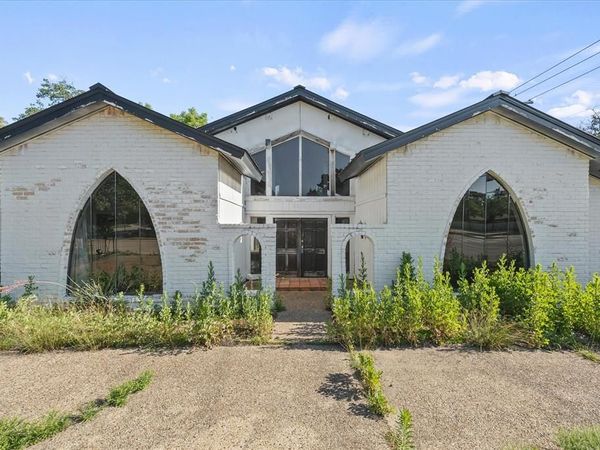 11102 Ferndale Road , Dallas, TX 75238