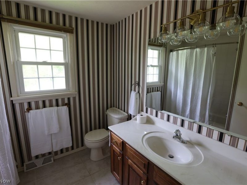915 Nautical Drive, Vermilion, OH 44089 Photo 22