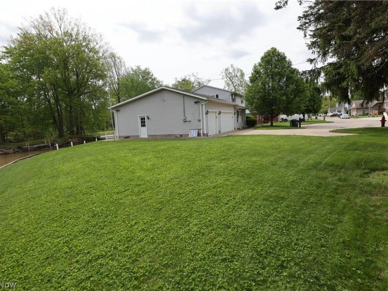 915 Nautical Drive, Vermilion, OH 44089 Photo 6