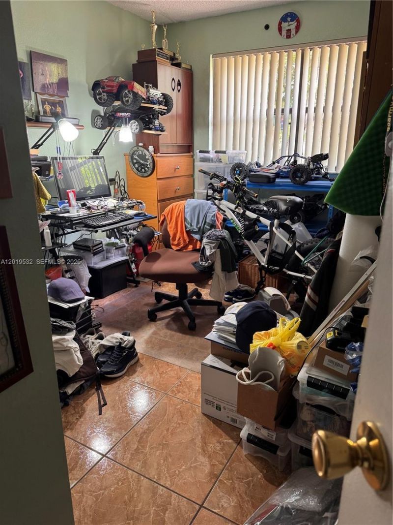 7115 NW 179th St , Unit 207, Hialeah, FL 33015 Photo