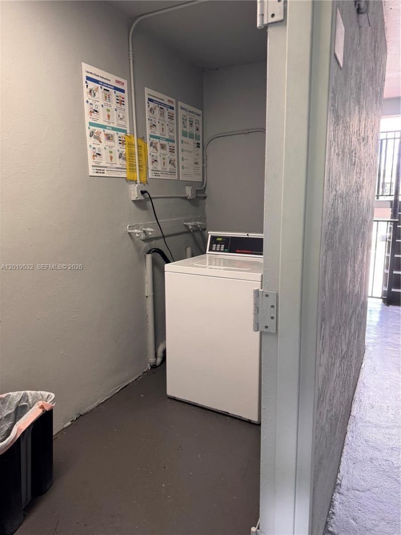 7115 NW 179th St , Unit 207, Hialeah, FL 33015 Photo