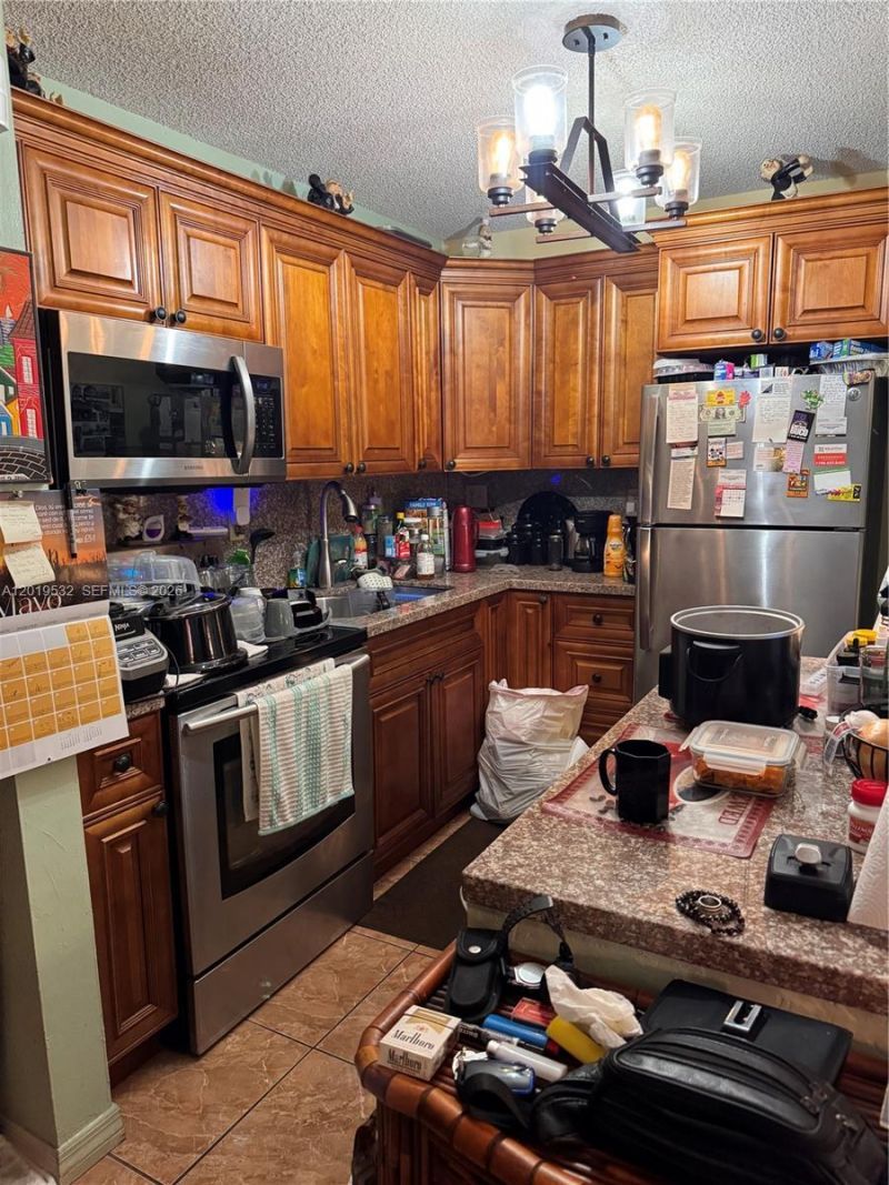 7115 NW 179th St , Unit 207, Hialeah, FL 33015 Photo