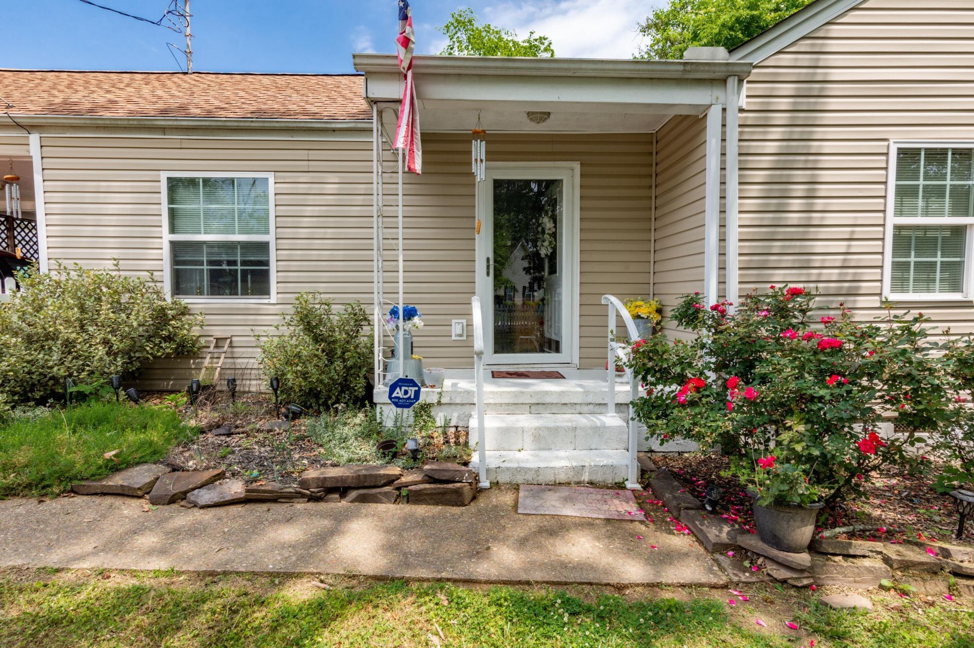 37 Eaton Circle, Fort Oglethorpe, GA 30742 Main Photo