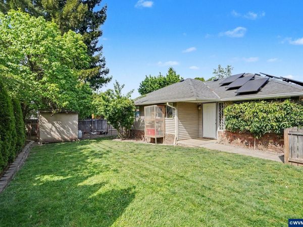 3417 SE 3rd St, Corvallis, OR 97333