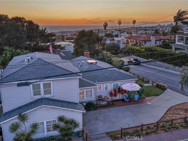 744 10th, Manhattan Beach, CA 90266
