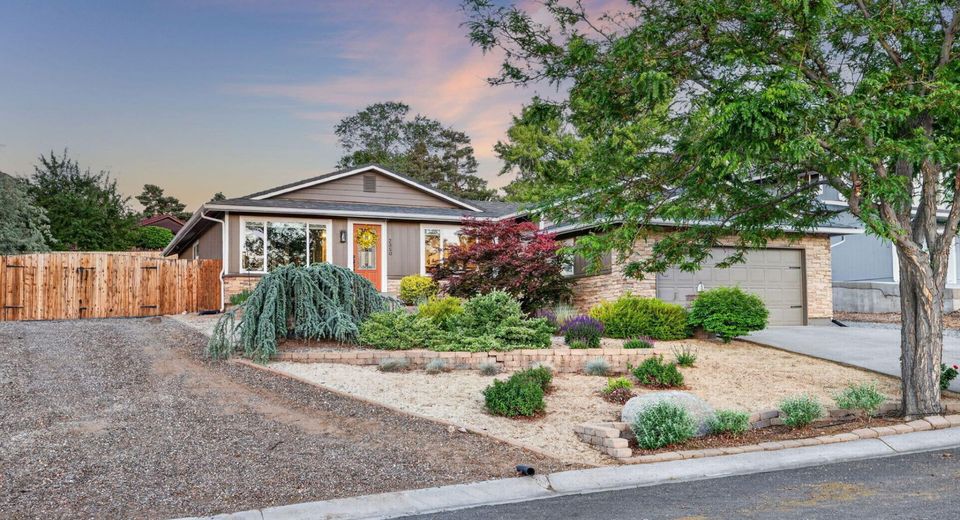 2350 Sequoia Lane, Reno, NV 89502 Photo