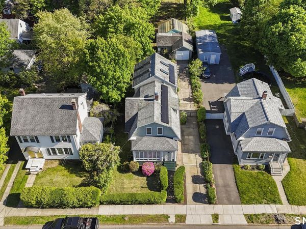 224 Putnam , Hamden, CT 06517