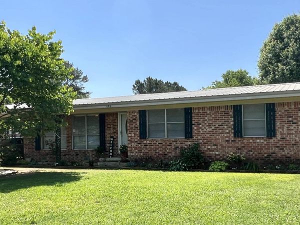 403 W Antioch Street , Delight, AR 71940