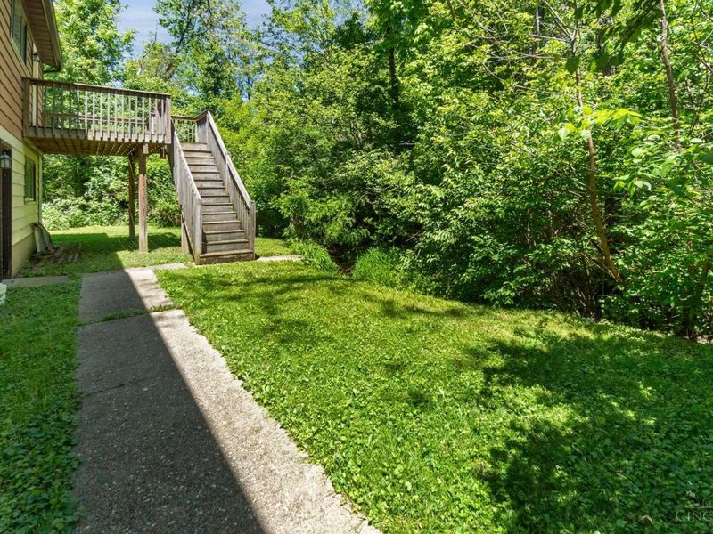 9406 Swigert Road, Loveland, OH 45140 Photo 23