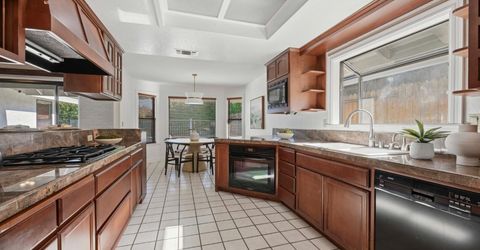 1812 Summerhill Dr, Roseville, CA 95661 Photo