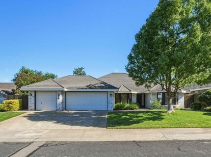 1812 Summerhill Dr, Roseville, CA 95661 Photo