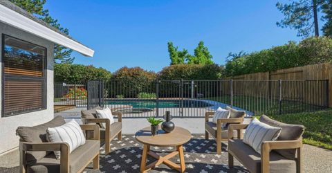 1812 Summerhill Dr, Roseville, CA 95661 Photo