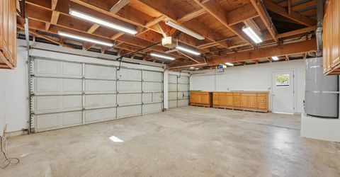 1812 Summerhill Dr, Roseville, CA 95661 Photo