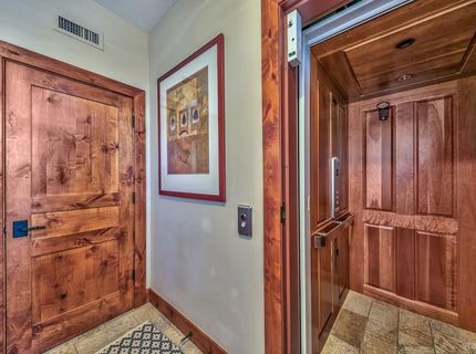 3371 Lake Tahoe Boulevard, Unit 6AB, South Lake Tahoe, CA 96150 Photo