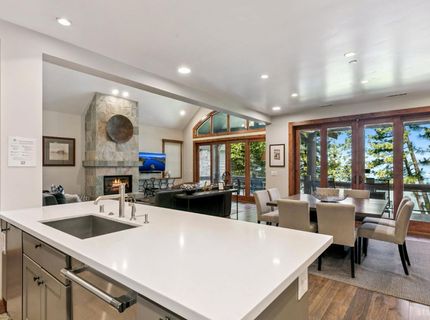 3371 Lake Tahoe Boulevard, Unit 6AB, South Lake Tahoe, CA 96150 Photo