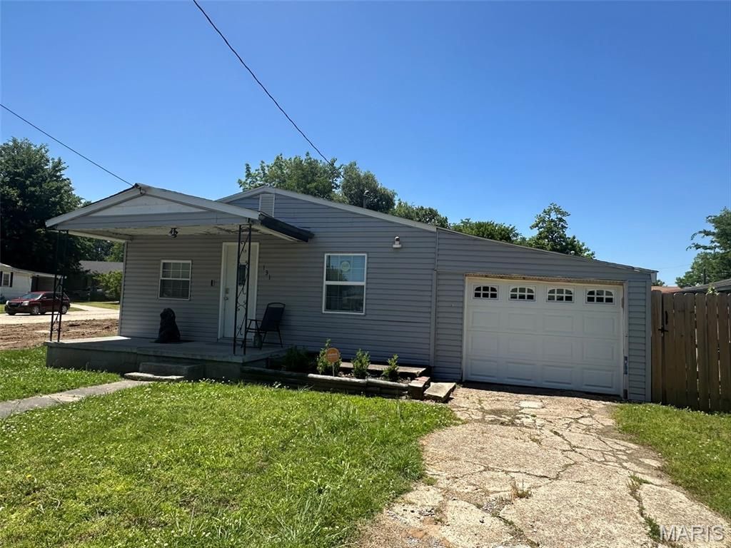 131 Bynum Street , Sikeston, MO 63801 Main Photo